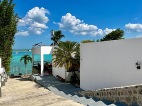 Casa en la laguna de Bacalar